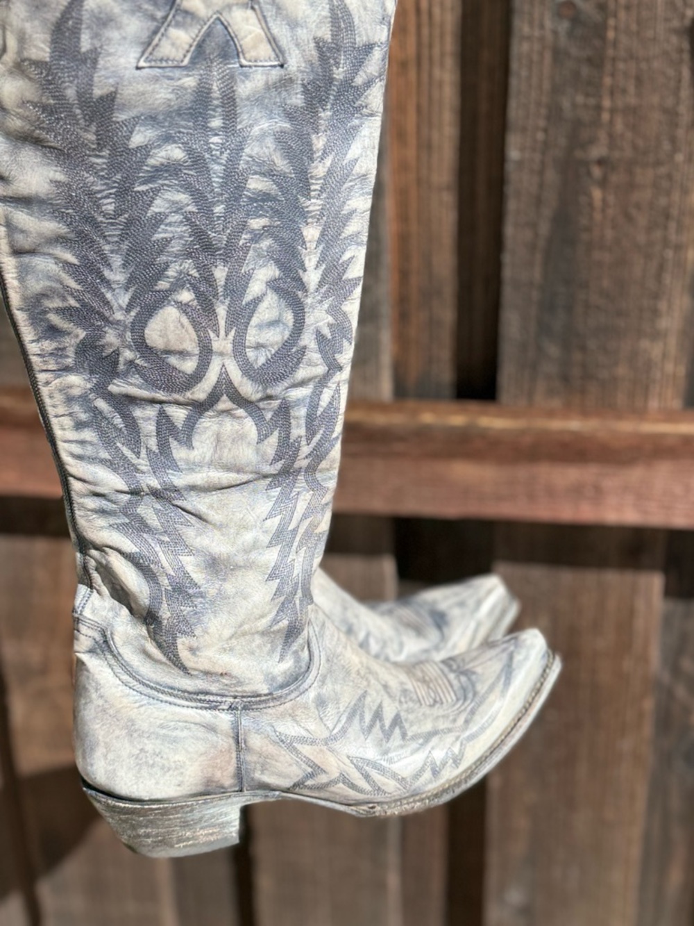 Old Gringo Gray Distressed Embroidered Cowboy Boots - Picture 8 of 10
